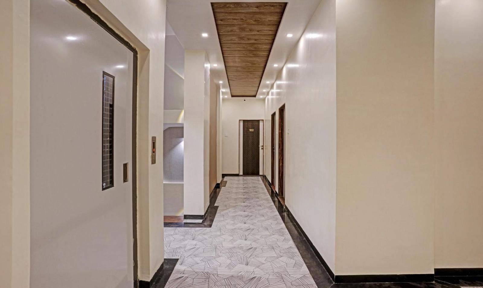 Glitz Hotels Golden Birds - Mahape, Navi Mumbai Exterior photo